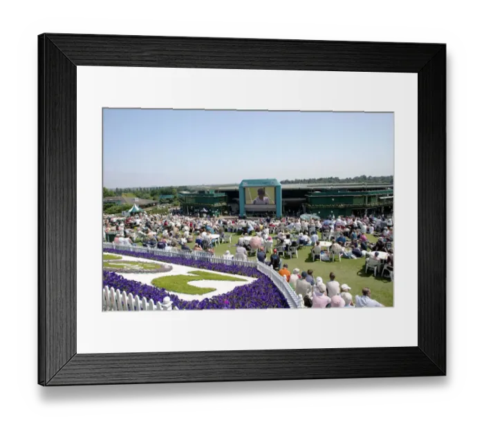 Framed Print : Aorangi Terrace (Henman Hill) Framed Print : Aorangi Terrace (Henman Hill)