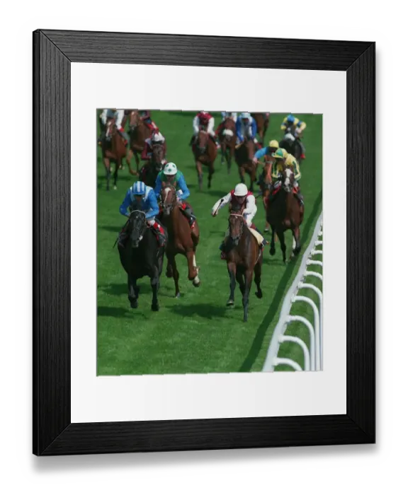 Framed Print : Erhaab Willie Carson Comes Through Framed Print : Erhaab Willie Carson Comes Through