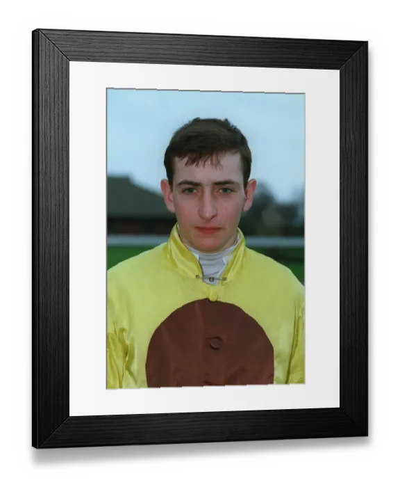 Framed Print : Vincent Halliday
