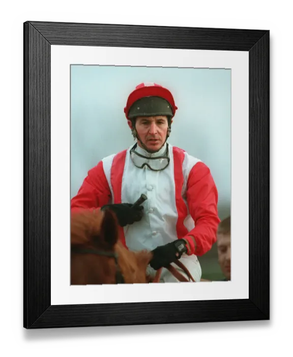 Framed Print : Alan Mackay Framed Print : Alan Mackay