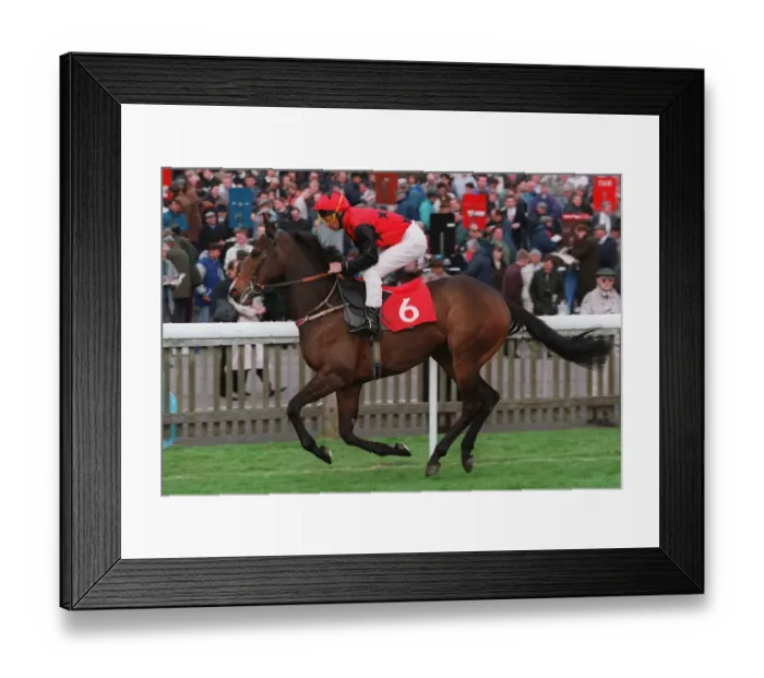 Framed Print : Paris Babe