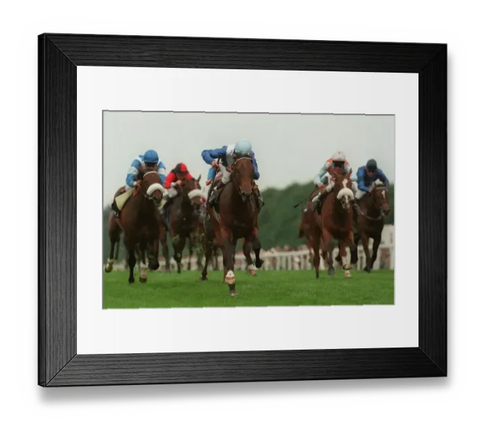 Framed Print : Royal Applause Wins Coventry