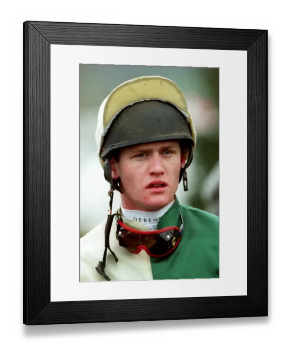 Framed Print : Joe Tizzard