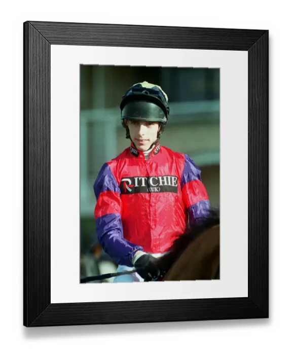 Framed Print : Leighton Aspell
