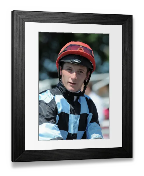 Framed Print : Lee Topliss Framed Print : Lee Topliss