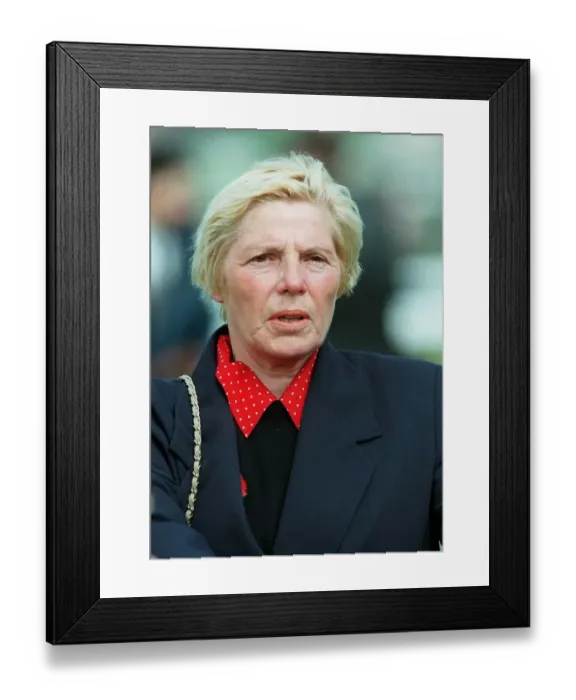 Framed Print : Sarah Elizabeth Hall Framed Print : Sarah Elizabeth Hall