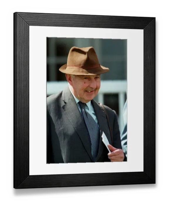 Framed Print : Reg Hollingshead Framed Print : Reg Hollingshead