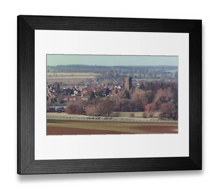 Framed Print : Racing At Towcester Framed Print : Racing At Towcester