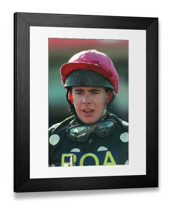 Framed Print : Lee Suthern