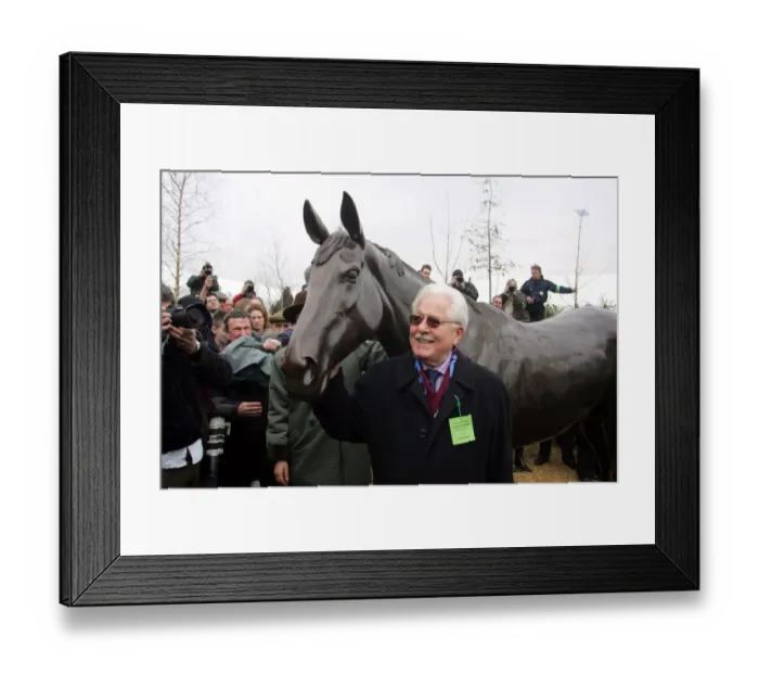 Framed Print : Jim Lewis & Best Mate Statue Framed Print : Jim Lewis & Best Mate Statue