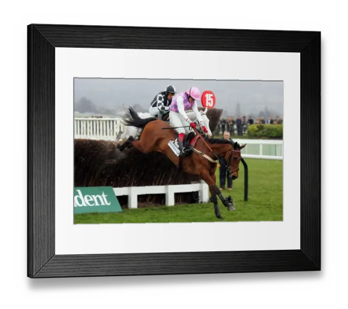 Framed Print : Voy Por Ustedes Framed Print : Voy Por Ustedes