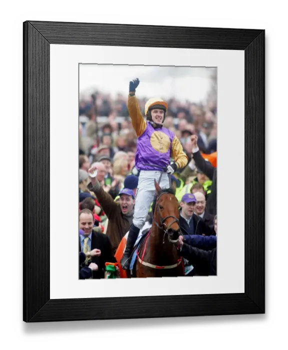 Framed Print : Tony Mccoy & Brave Inca Framed Print : Tony Mccoy & Brave Inca