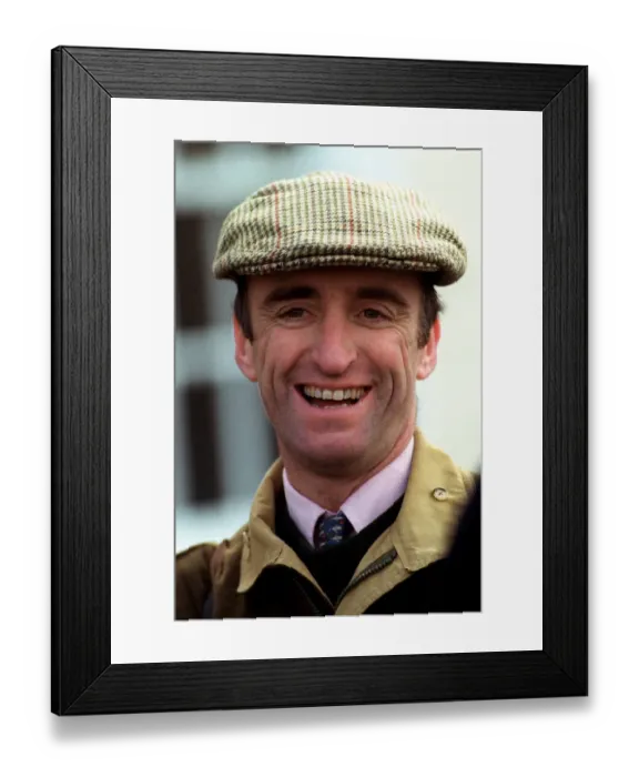 Framed Print : Simon Sherwood