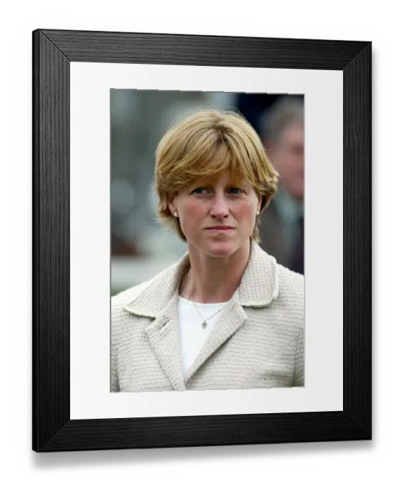 Framed Print : Amanda Perrett Framed Print : Amanda Perrett