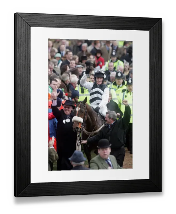 Framed Print : Brian Kearney, Barry Geraghty & Moscow Flyer Framed Print : Brian Kearney, Barry Geraghty & Moscow Flyer