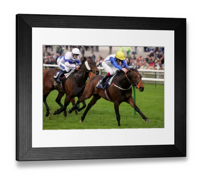 Framed Print : Pearly Wey Framed Print : Pearly Wey