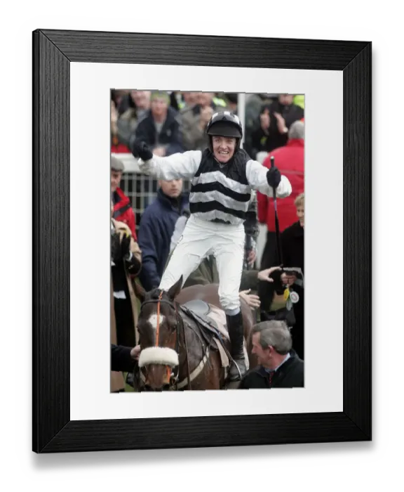 Framed Print : Barry Geraghty & Moscow Flyer Framed Print : Barry Geraghty & Moscow Flyer