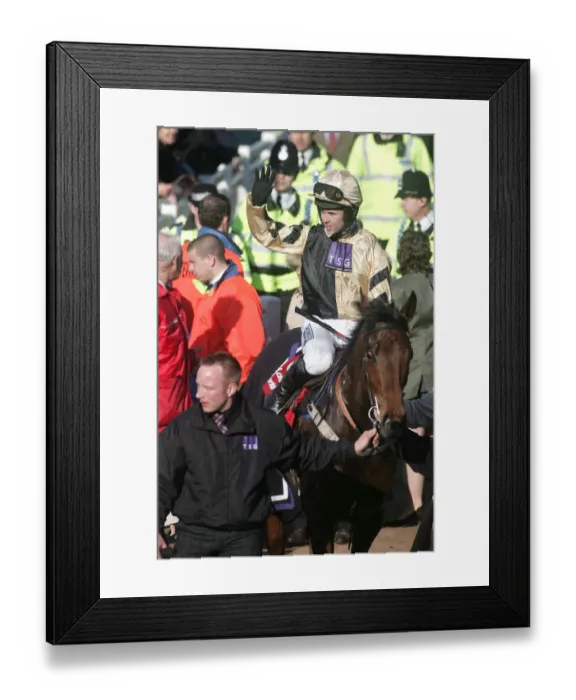 Framed Print : Inglis Drever & Graham Lee Framed Print : Inglis Drever & Graham Lee