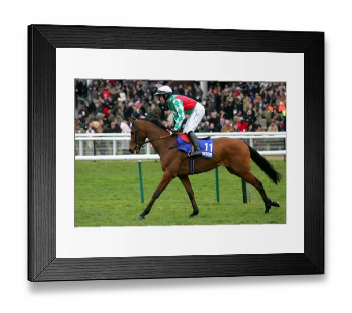 Framed Print : Le Volfoni