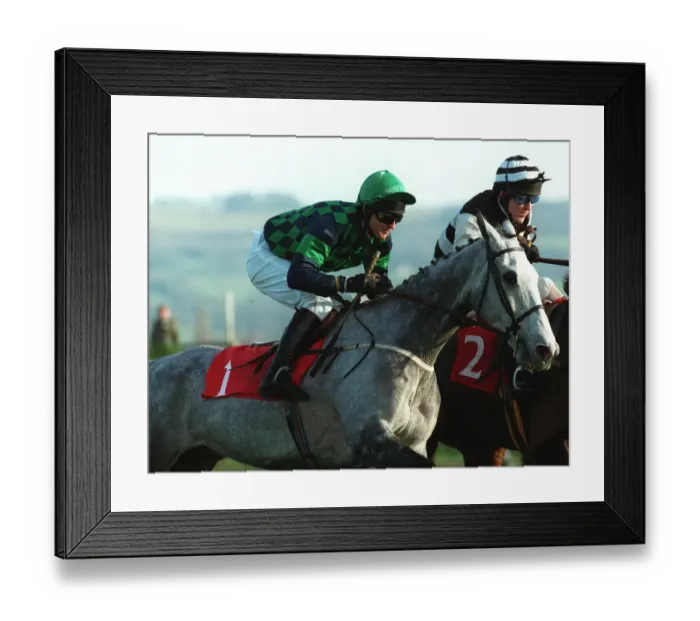 Framed Print : Graham Bradley (Arctic Kinsman) Framed Print : Graham Bradley (Arctic Kinsman)