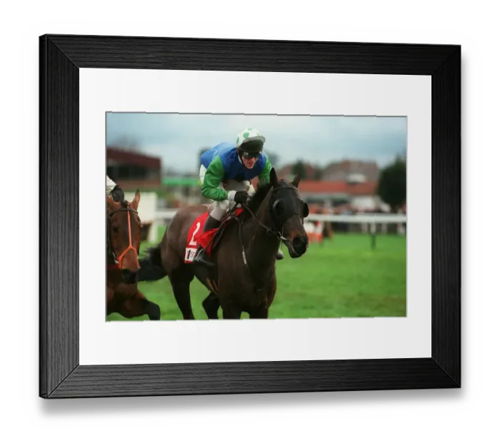 Framed Print : Challenger Du Luc Framed Print : Challenger Du Luc