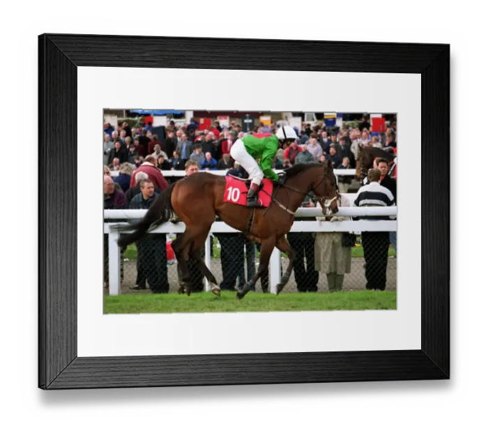 Framed Print : Maktavish Ridden By J.Quinn Doncaster Racecourse Doncaster Racecourse