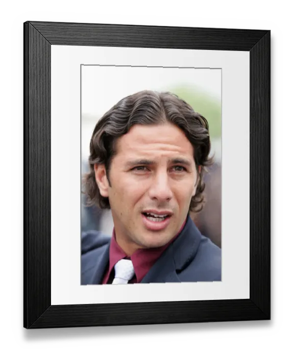 Framed Print : Claudio Pizarro