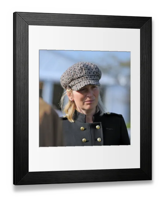 Framed Print : Emma Lavelle Framed Print : Emma Lavelle