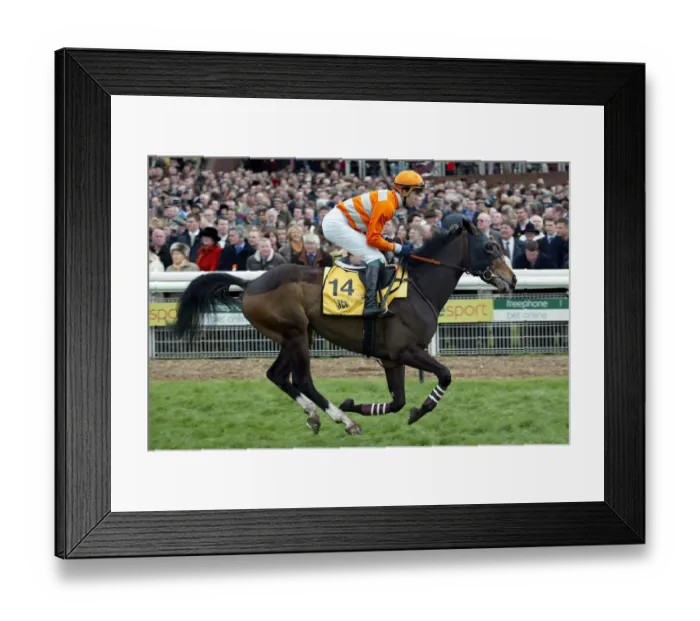Framed Print : Moulin Riche Framed Print : Moulin Riche