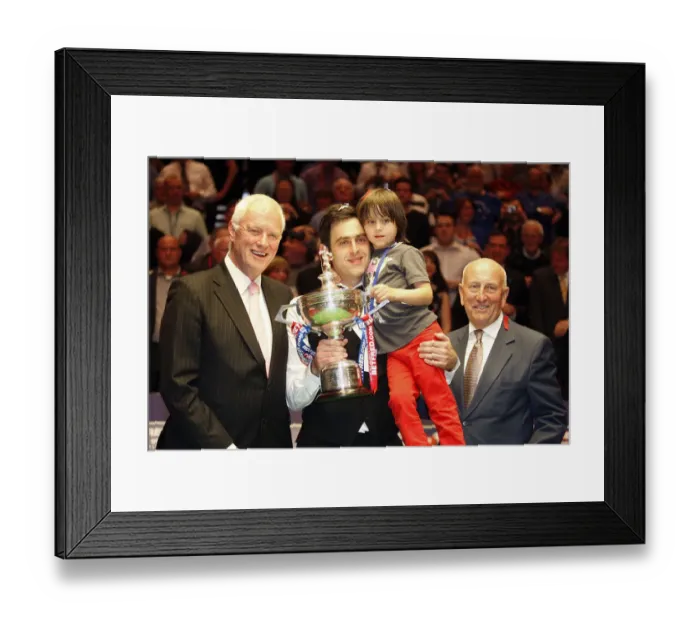 Framed Print : Ronnie O Sullivan & Ronnie Jnr, Barry Hearn & Fred Do Framed Print : Ronnie O Sullivan & Ronnie Jnr, Barry Hearn & Fred Do