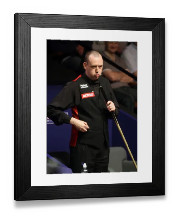 Framed Print : Mark Williams Mbe Chalks The Butt Of His Cue Framed Print : Mark Williams Mbe Chalks The Butt Of His Cue