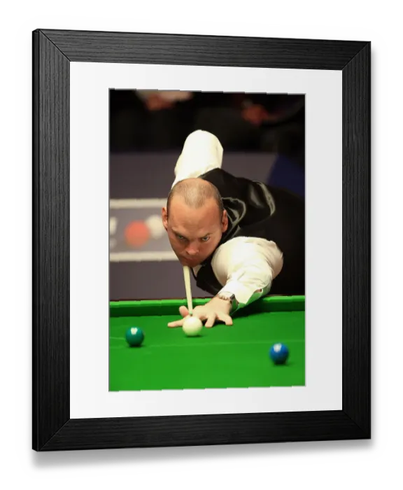 Framed Print : Stuart Bingham Framed Print : Stuart Bingham