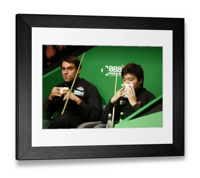 Framed Print : Ronnie O Sullivan & Ding Junhui Framed Print : Ronnie O Sullivan & Ding Junhui