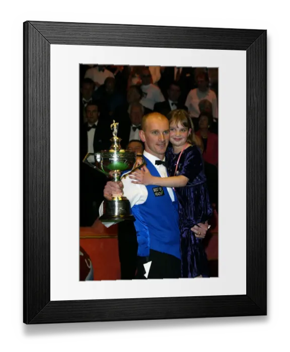 Framed Print : Peter Ebdon & Daughter Framed Print : Peter Ebdon & Daughter