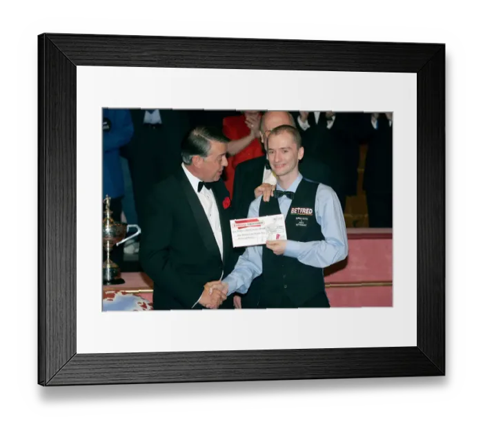 Framed Print : Graeme Dott Accepts Cheque Framed Print : Graeme Dott Accepts Cheque