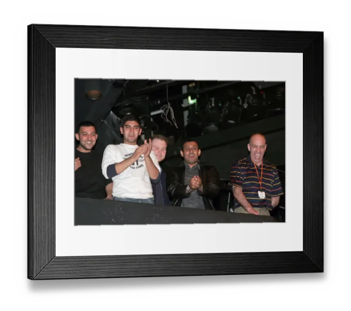 Framed Print : Prince Naseem Applauds Ronnie Framed Print : Prince Naseem Applauds Ronnie