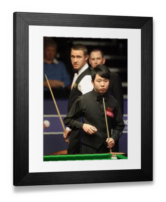 Framed Print : Anda Zhang & Stephen Hendry Framed Print : Anda Zhang & Stephen Hendry