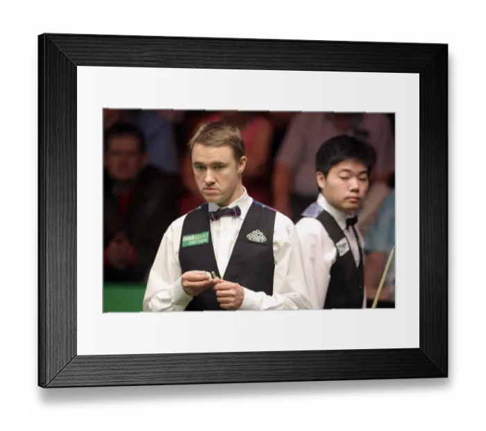 Framed Print : Stephen Hendry & Ding Junhui Framed Print : Stephen Hendry & Ding Junhui
