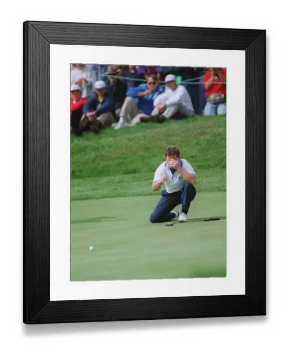 Framed Print : Ian Woosnam On 18th Green Framed Print : Ian Woosnam On 18th Green