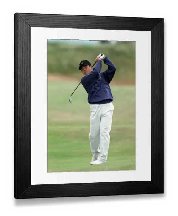 Framed Print : Hirofumi Miyase Framed Print : Hirofumi Miyase