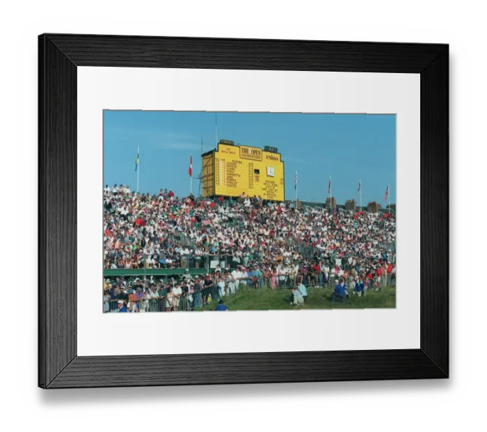 Framed Print : Final Leaderboard, 18th Green