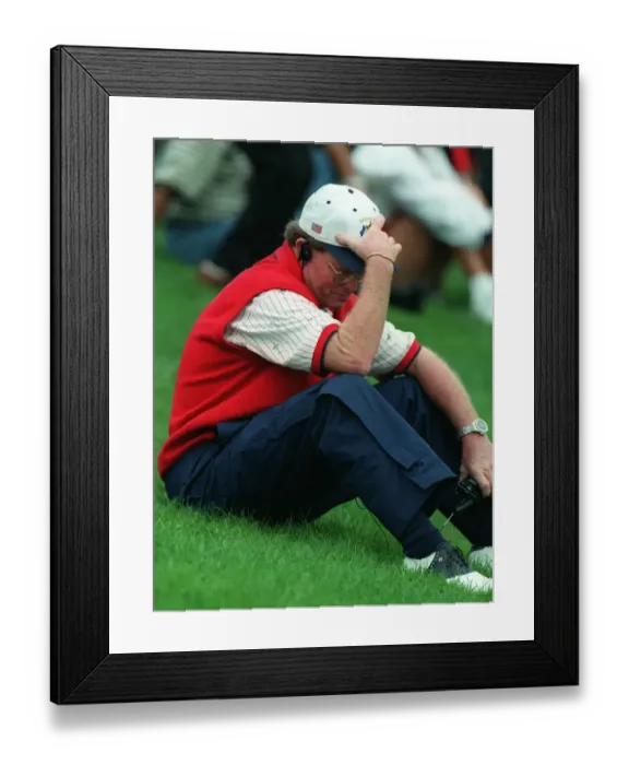Framed Print : Tom Kite Ryder Cup Valderrama, Spain, 28 September 1997 Date: 28 September 1997 Framed Print : Tom Kite Ryder Cup Valderrama, Spain, 28 September 1997 Date: 28 September 1997