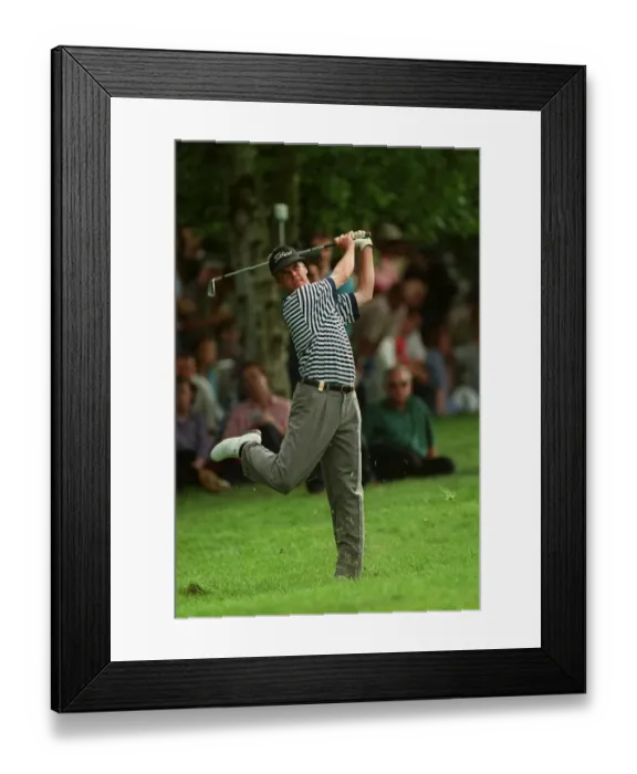 Framed Print : Dean Robertson 2nd Shot 17th Framed Print : Dean Robertson 2nd Shot 17th