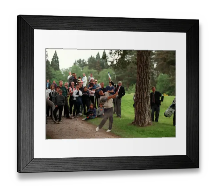 Framed Print : Gary Orr Plays 7th Hole Framed Print : Gary Orr Plays 7th Hole