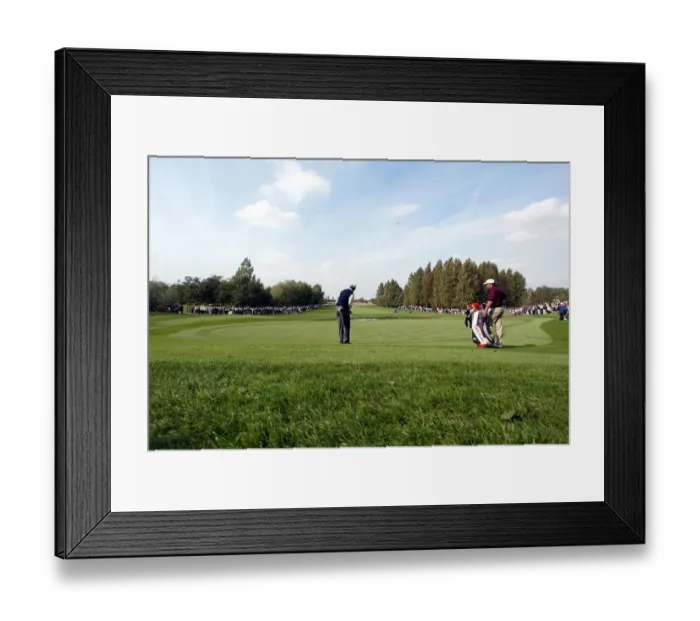 Framed Print : Tiger Woods Framed Print : Tiger Woods