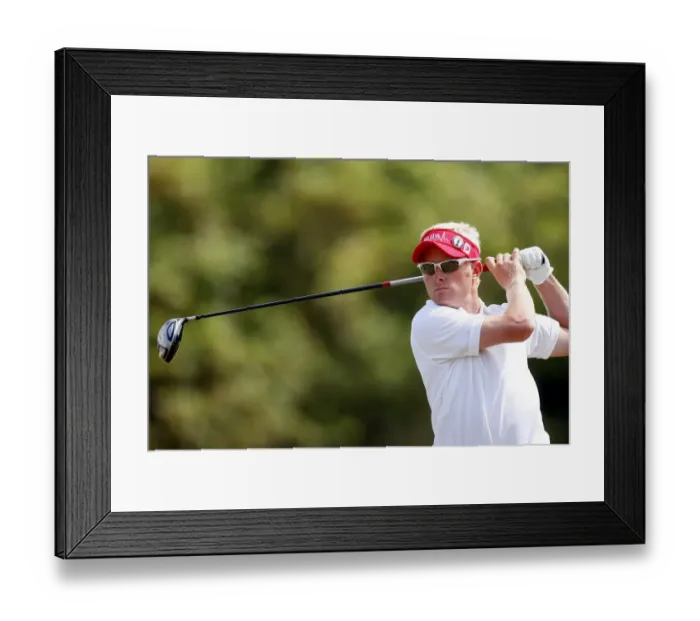 Framed Print : Simon Dyson Framed Print : Simon Dyson