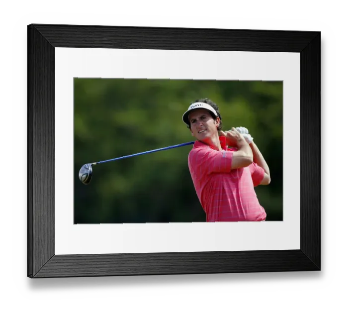 Framed Print : Gonzalo Fernandez-Castano Framed Print : Gonzalo Fernandez-Castano
