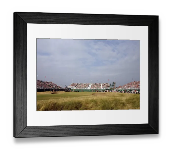 Framed Print : 18th Green & Grandstands Framed Print : 18th Green & Grandstands