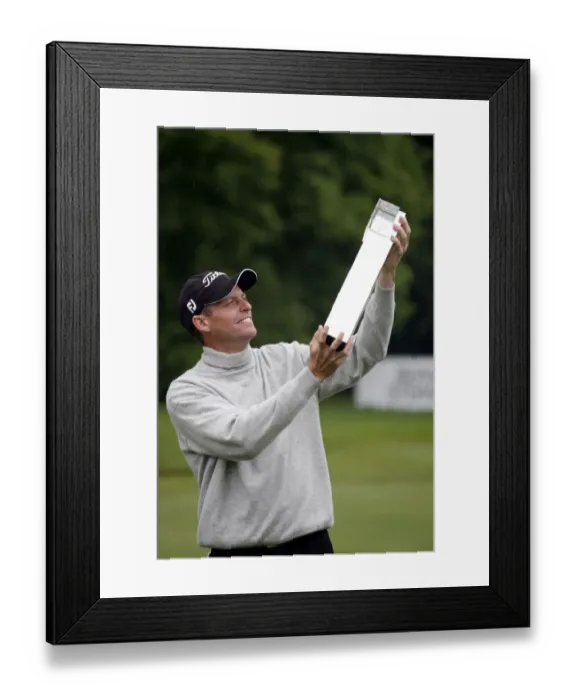 Framed Print : Anders Hansen Champion Framed Print : Anders Hansen Champion