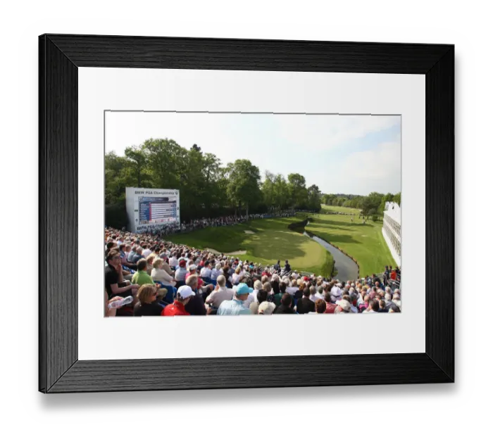 Framed Print : The 18th Green